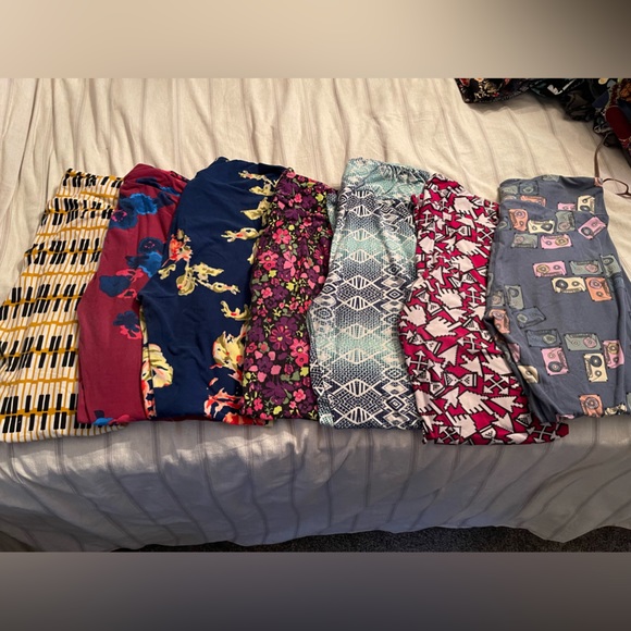 Bundle of vintage LuLaRoe T/C leggings - Picture 2 of 2